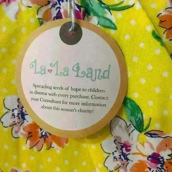 NWT wild flower clothing co. Women’s size Medium- yellow/pink floral pattern. - Picture 5 of 8